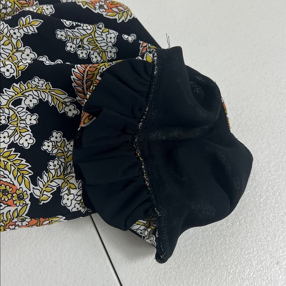 Reformation Sz XS Talia Top Black Floral Puff Shoulder Sleeves EUC - Picture 12 of 12